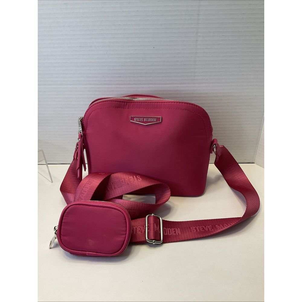 Steve Madden BMAGIENY Rose Fuchsia Pink Nylon Crossbody Bag Purse W AIR POD CASE